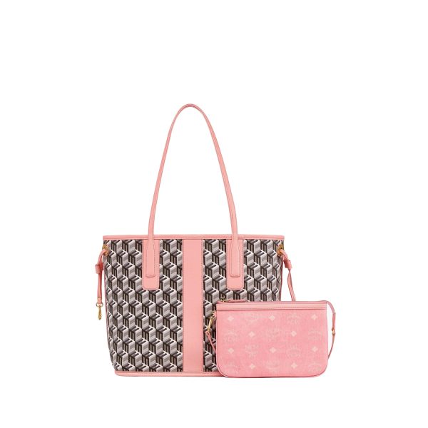 MCM Women s Reversible Liz Shopper in Visetos Online now